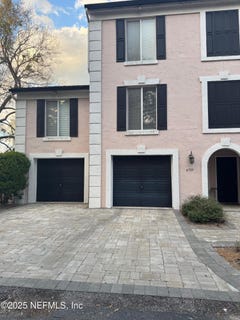 /international/us/4734-gulf-stream-court-fernandina-beach-fl-110097657952/