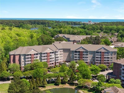 /international/us/985-fleet-drive-virginia-beach-va-110107584612/