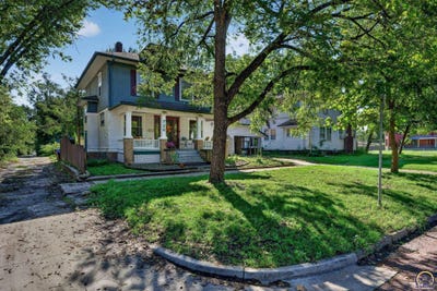 /international/us/726-sw-buchanan-st-topeka-ks-110120093973/