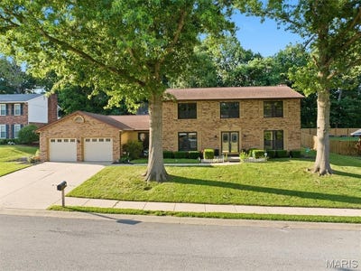 /international/us/28-shallowbrook-drive-o-fallon-il-110100474254/