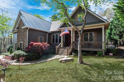/international/us/112-wren-court-lake-lure-nc-110107232388/