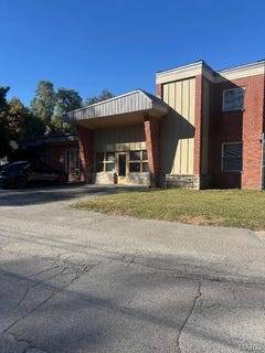 /international/us/735-park-drive-alton-il-110103105020/