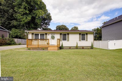/international/us/3704-3rd-street-north-beach-md-110120056869/