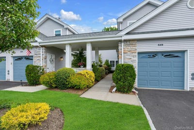 /international/us/519-highland-court-moriches-ny-110108539465/