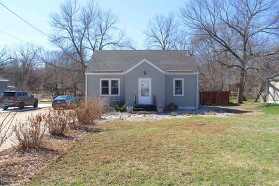 /international/us/3711-summit-st-sioux-city-ia-110106820497/