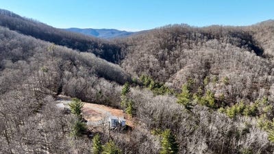 /international/us/3530-hamilton-ridge-road-alderson-wv-110101234338/