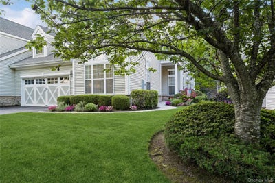 /international/us/228-sonata-court-eastport-ny-110109774966/