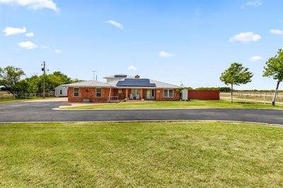 /international/us/402-n-fm-369-pleasant-valley-tx-110107951872/