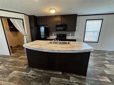 /international/us/2-lou-henry-lane-west-branch-ia-110119509530/