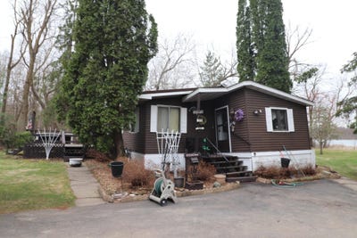 /international/us/19659-empire-trail-burtrum-mn-110107628309/