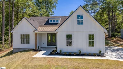 /international/us/323-wall-street-campobello-sc-110107654987/