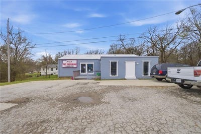 /international/us/813-sw-oldham-boulevard-lee-s-summit-mo-110107006610/