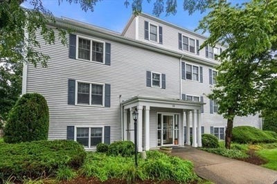 /international/us/14-webb-pl-mansfield-ma-110100947421/
