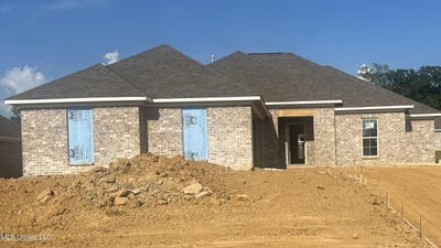 /international/us/136-madisonville-drive-canton-ms-110100193805/