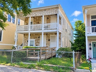 /international/us/1612-ave-l-galveston-tx-110110342258/