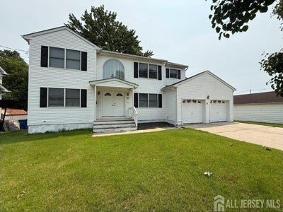 /international/us/29-phillip-street-south-river-nj-110119389641/
