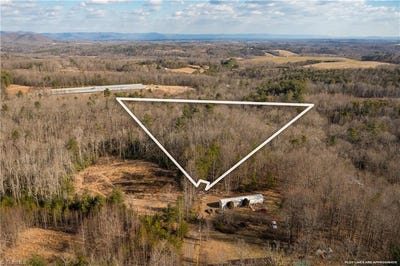 /international/us/17-96-acres-aubrey-thomas-lane-dobson-nc-110097261017/