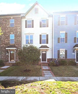/international/us/18143-red-mulberry-road-dumfries-va-110108536773/