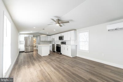 /international/us/115-fifth-street-delaware-city-de-110104884147/