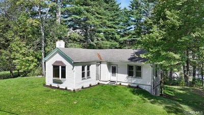 /international/us/1463-briscoe-road-swan-lake-ny-110108390641/