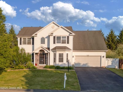 /international/us/10-sequoia-drive-east-greenbush-ny-110100316341/