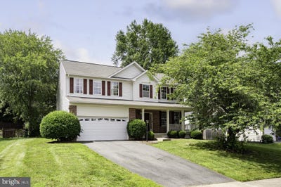 /international/us/14704-hanna-court-centreville-va-110100392238/