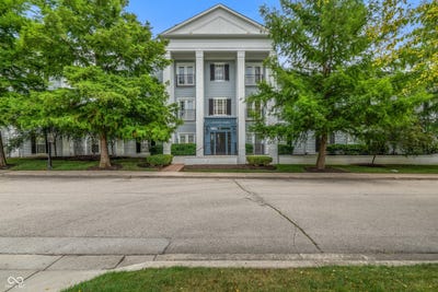 /international/us/12833-tradd-street-carmel-in-110100971953/