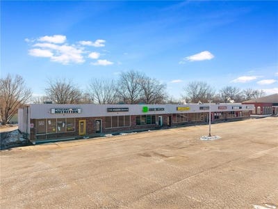/international/us/1204-1208-n-7-highway-pleasant-hill-mo-110096945985/