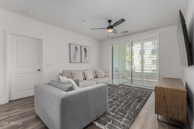 /international/us/2511-w-queen-creek-road-chandler-az-110109416763/