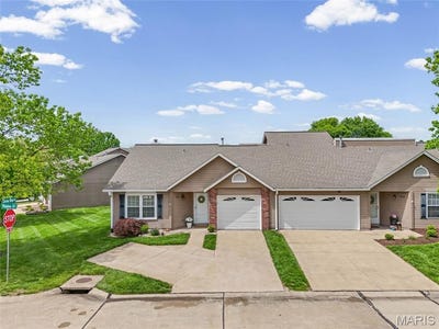 /international/us/4812-haynes-drive-st-charles-mo-110107872780/