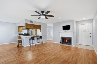 /international/us/2535-wedglea-drive-dallas-tx-110105049908/
