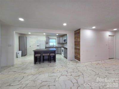 /international/us/117-oakview-drive-gaffney-sc-110108586820/