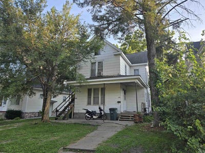 /international/us/206-randolph-street-waterloo-ia-110101457548/