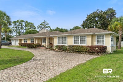 /international/us/57-star-lake-drive-pensacola-fl-110110375098/