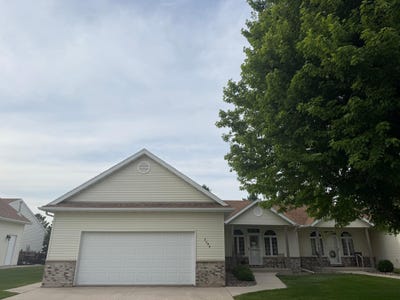 /international/us/2084-richway-lane-se-owatonna-mn-110108415672/