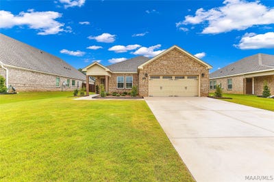 /international/us/266-kohn-drive-millbrook-al-110108386342/