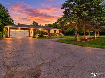 /international/us/3183-bluebush-road-monroe-mi-110110399441/