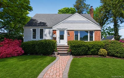 /international/us/2021-lincoln-avenue-east-meadow-ny-110107817818/