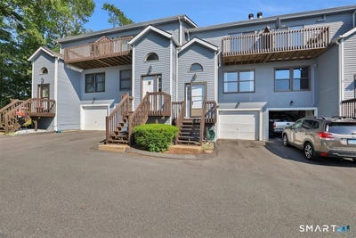 /international/us/606-lake-vista-drive-east-hampton-ct-110108826806/