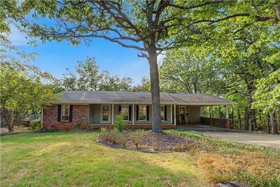 /international/us/1602-e-hope-street-fayetteville-ar-110120039246/