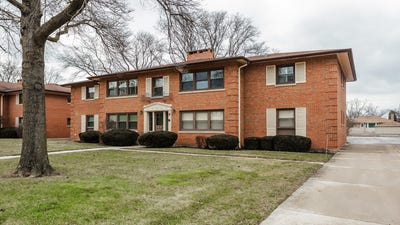/international/us/10630-w-cermak-road-westchester-il-110106601839/