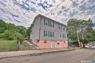 /international/us/21-hawkins-street-derby-ct-110108742310/