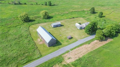 /international/us/21585-s-shore-road-three-mile-bay-ny-110109217936/