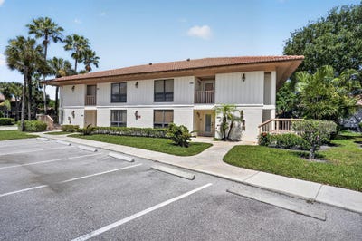 /international/us/368-brackenwood-circle-palm-beach-gardens-fl-110107762309/