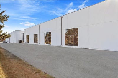 /international/us/550-570-freeport-avenue-nw-elk-river-mn-110096281762/