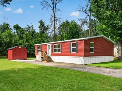 /international/us/33-willow-rd-gaines-ny-110119294992/