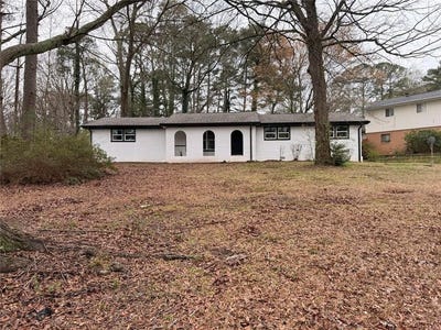 /international/us/1055-pinecrest-drive-forest-park-ga-110106253883/