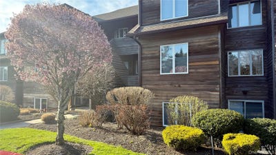 /international/us/508-fox-hill-drive-baiting-hollow-ny-110107388068/
