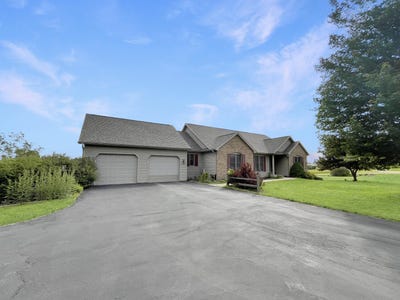 /international/us/23-28-broadview-lake-carroll-il-110100100109/