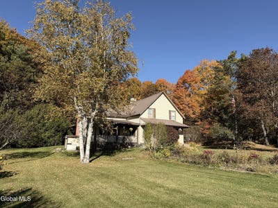/international/us/55-bartlett-pond-road-mineville-ny-110120499614/